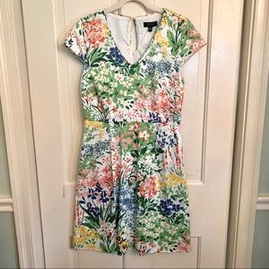 NWT Floral Spring fitted, fully-lined dress